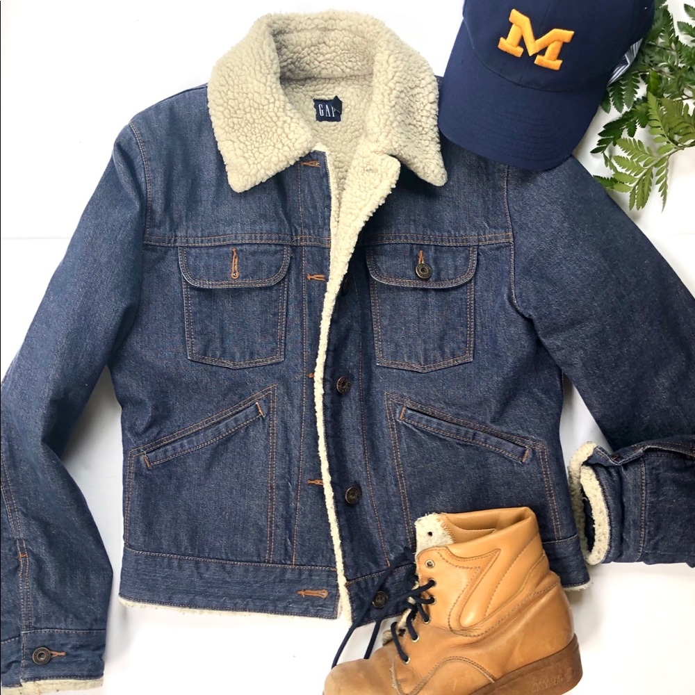 Gap classic Sherpa lined denim jacket